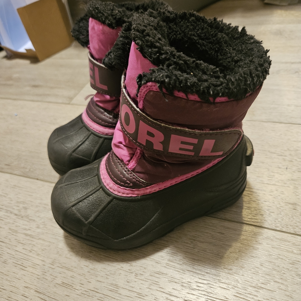 Sorel Kids Boots - Black and Pink